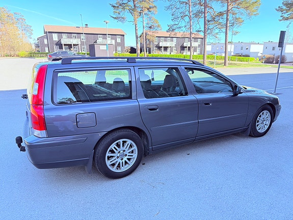 Volvo 3 of 7