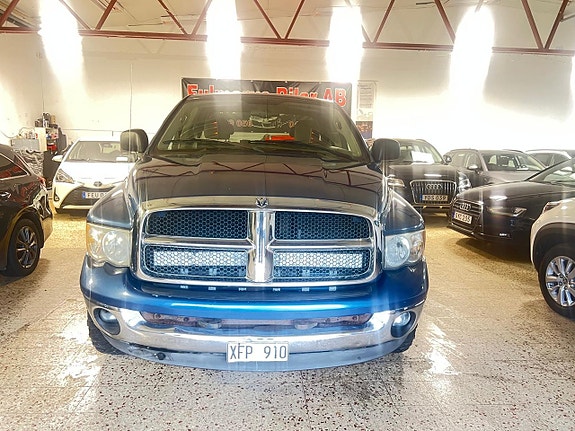 Dodge RAM 1500 2 of 10