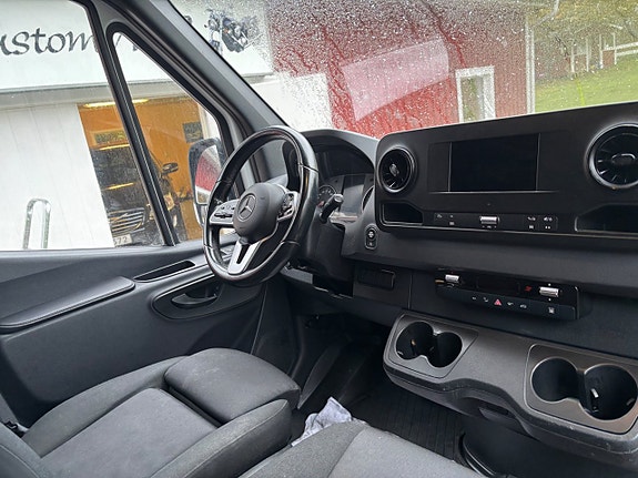 Mercedes-Benz Sprinter 317 8 of 12