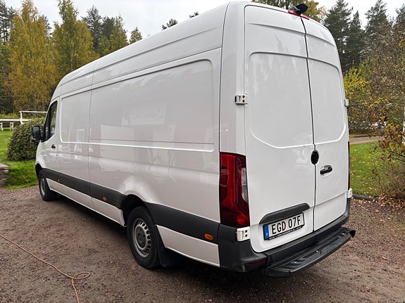 Mercedes-Benz Sprinter 317 2 of 12