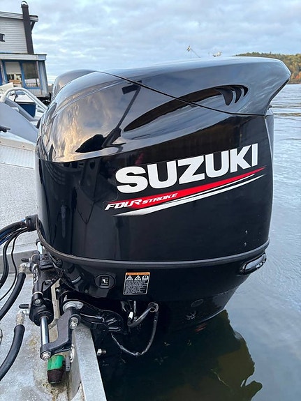 Buster Magnum Suzuki DF 140 Keyless GO -19 200 tim 4 of 8