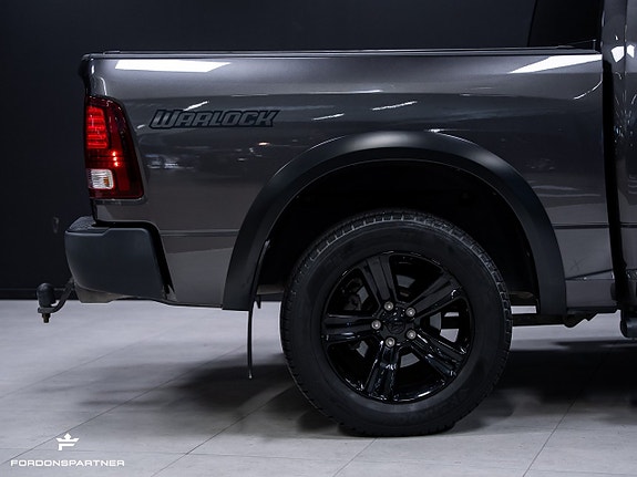Dodge RAM 1500 12 of 30