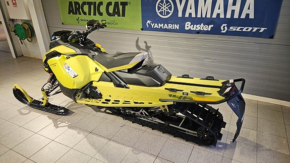 Ski-doo Backcountry X-RS 850 E-TEC 146 momsad 2 of 4