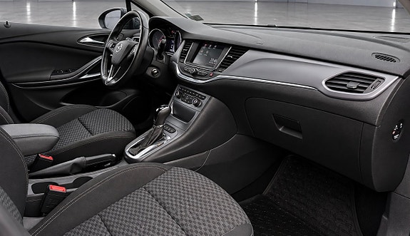 Opel Astra 9 of 12