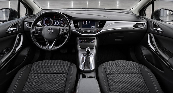 Opel Astra 8 of 12