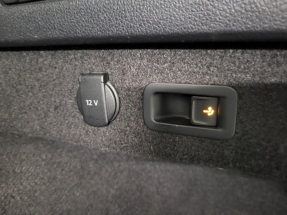 Volkswagen Passat 20 of 23