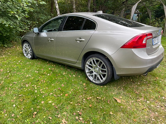 Volvo S60 3 of 8