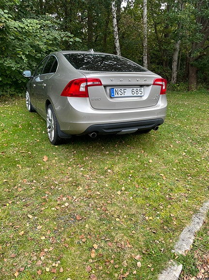 Volvo S60 4 of 8