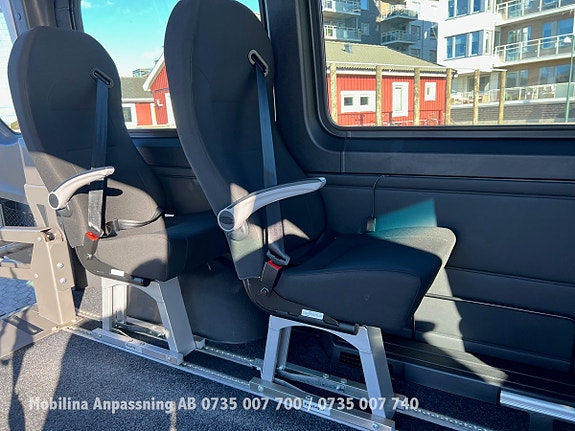 Mercedes-Benz Sprinter 214 18 of 30