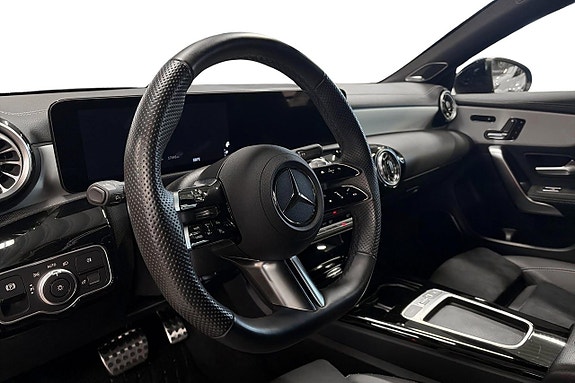 Mercedes-Benz CLA250 e 7 of 25