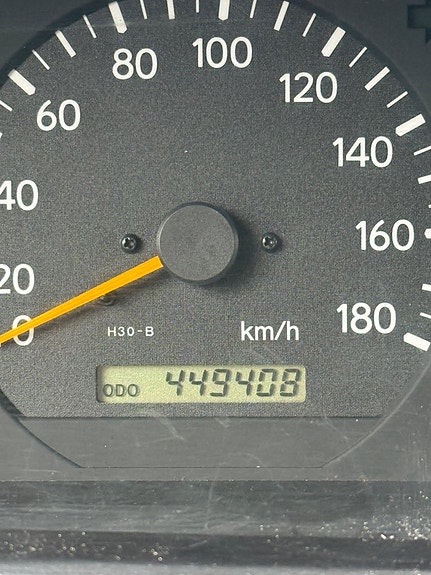 Toyota HiAce 14 of 14