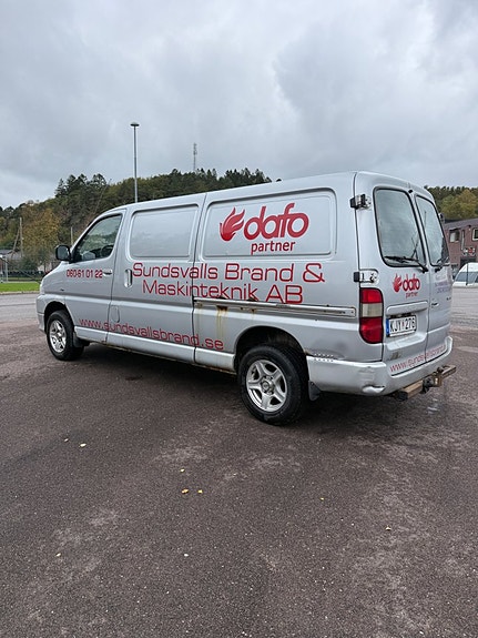 Toyota HiAce 5 of 14