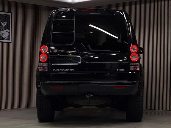 Land Rover Discovery 19 of 30