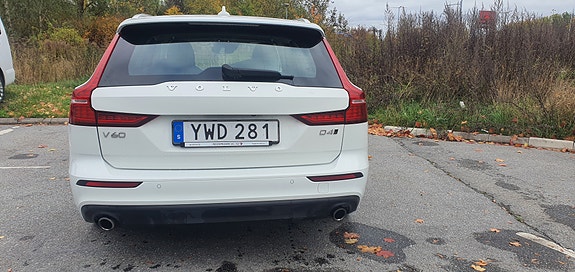 Volvo V60 4 of 20