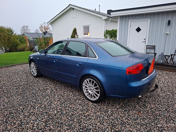 Audi A4 17 of 18