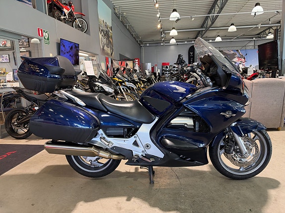 Honda ST1300A Pan European #Endast 3430mil# 2 of 12