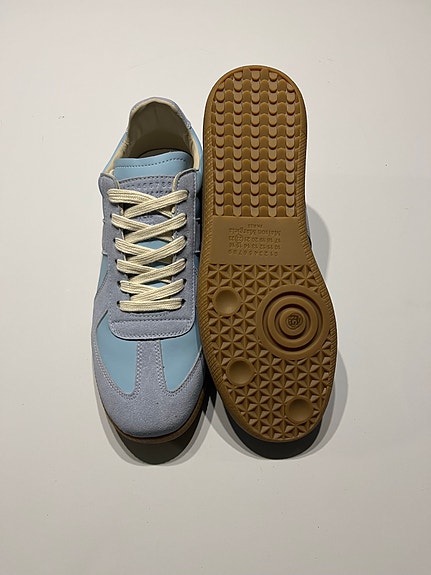 Product image 1 of 8
