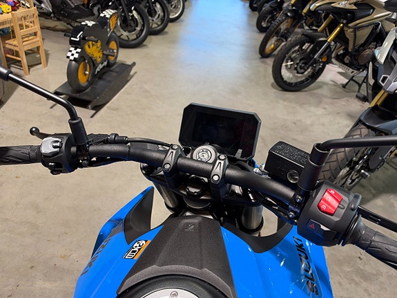 Suzuki GSX-8S #Endast 370mil# 12 of 12