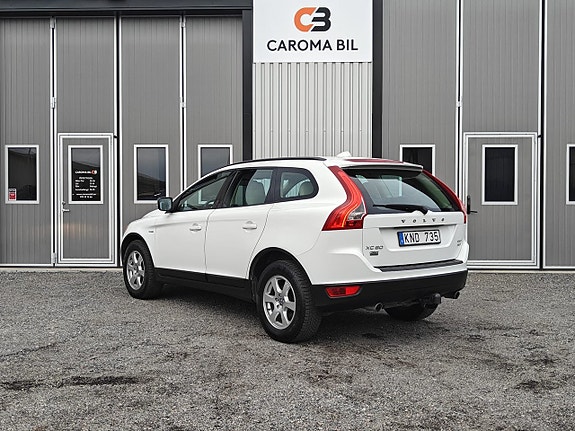 Volvo XC60 3 of 18