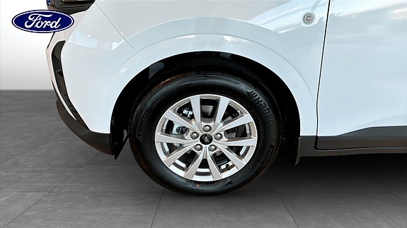 Ford Courier 9 of 12