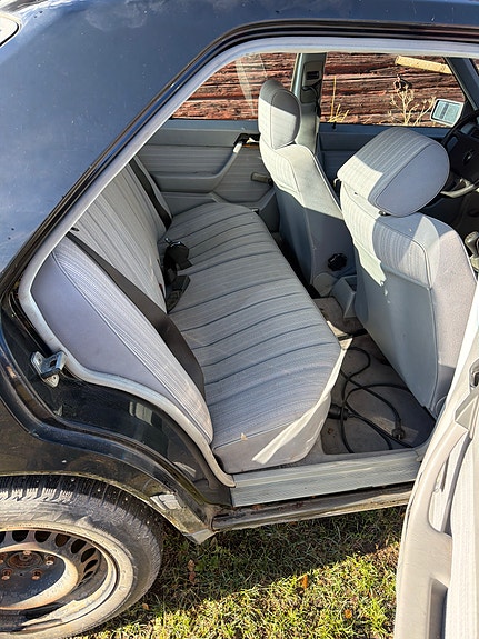 Mercedes-Benz 200 6 of 7