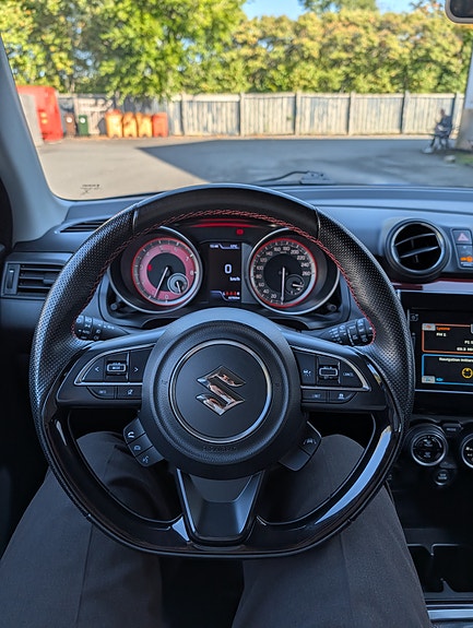 Suzuki Swift 14 of 23