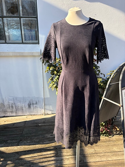 Product image 1 of 10