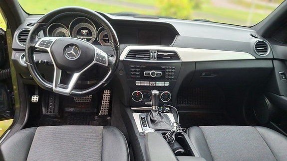 Mercedes-Benz C220 12 of 20
