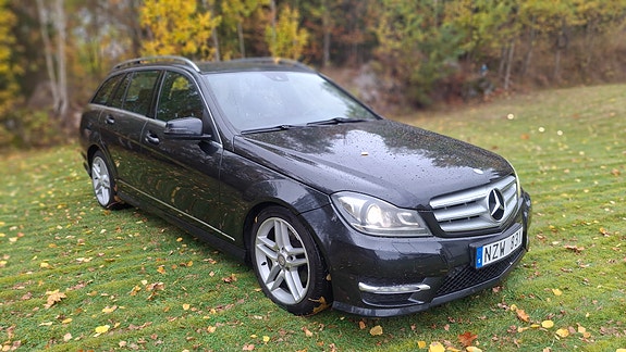 Mercedes-Benz C220 8 of 20