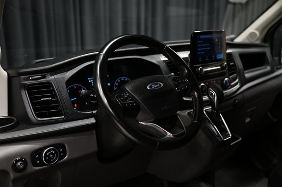 Ford Transit 17 of 30
