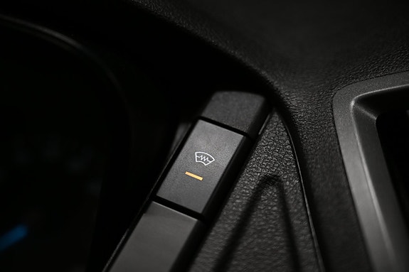 Ford Transit 28 of 30