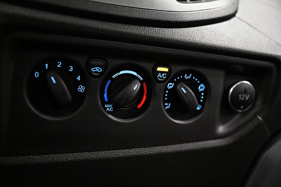 Ford Transit 24 of 30