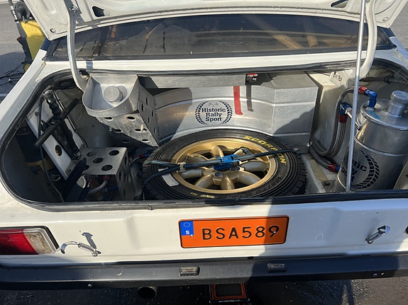 Ford Escort 3 of 6