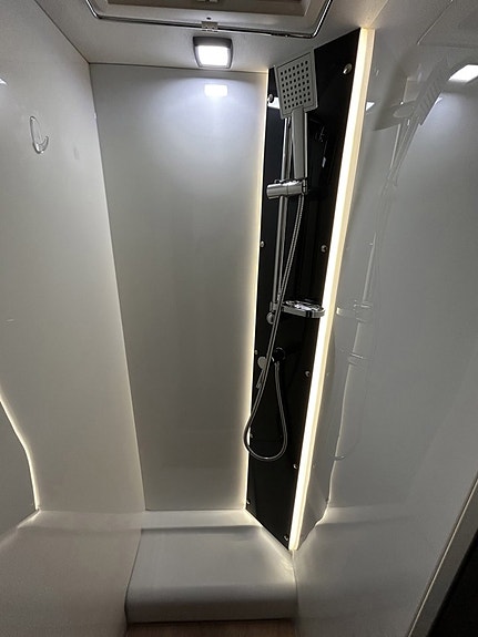 Chausson 720 170HK AUTOMAT 3500KG 6-BÄDDAR 5-Sits AC SOLCELL CYKELSTÄLL 27 of 30