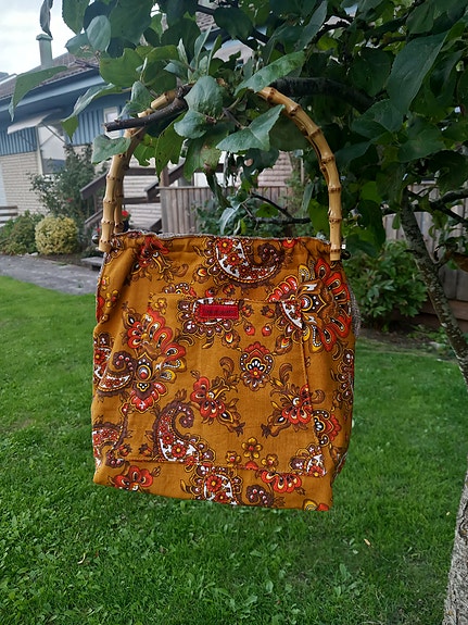 Product image 1 of 6