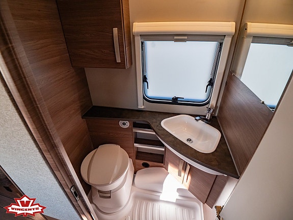 Knaus Sport 460 EU *Långbäddar *Förtält 15 of 19