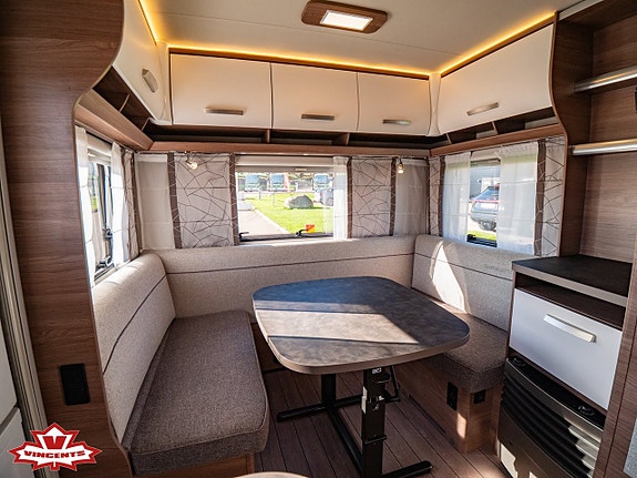 Knaus Sport 460 EU *Långbäddar *Förtält 2 of 19