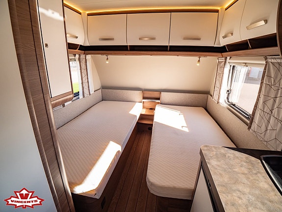 Knaus Sport 460 EU *Långbäddar *Förtält 5 of 19