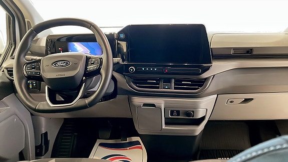 Ford Custom Tourneo 4 of 11