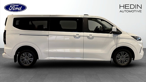 Ford Custom Tourneo 6 of 11