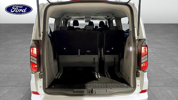 Ford Custom Tourneo 10 of 11