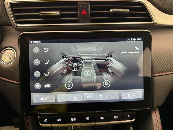 MG ZS 22 of 30