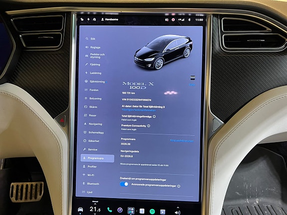 Tesla Model X 17 of 21