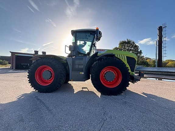 CLAAS Xerion 5000 Trac VC 19 of 24