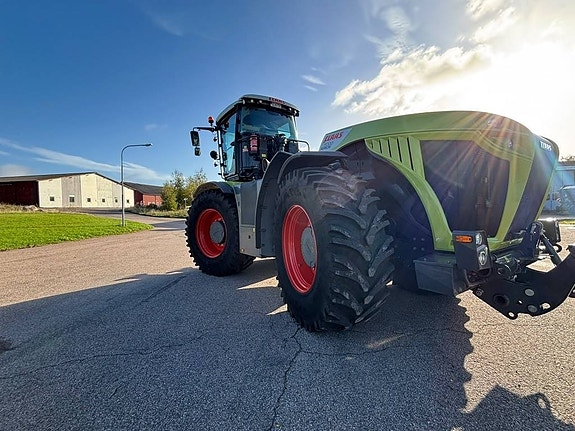 CLAAS Xerion 5000 Trac VC 6 of 24