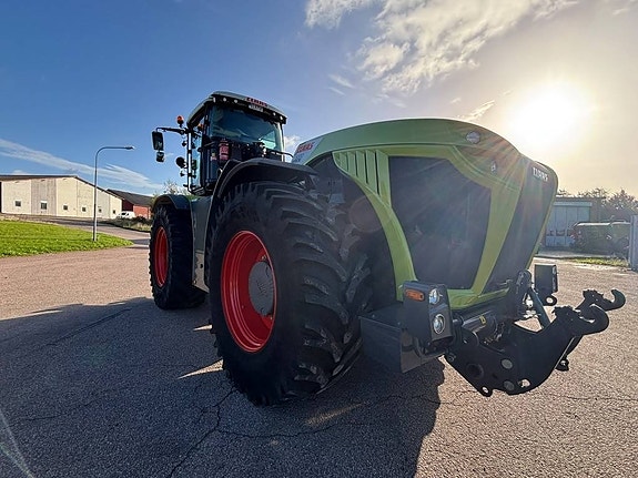 CLAAS Xerion 5000 Trac VC 9 of 24