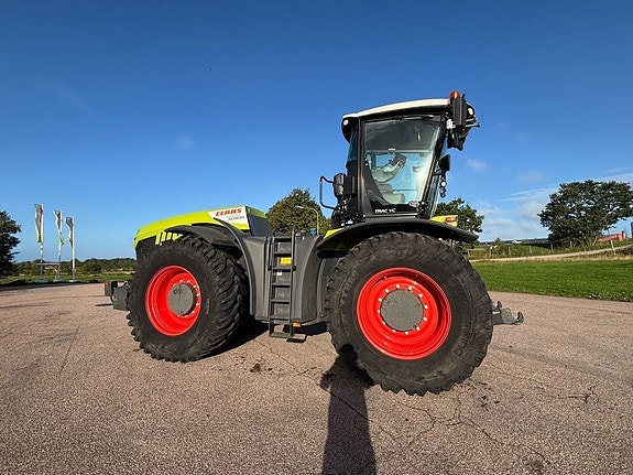 CLAAS Xerion 5000 Trac VC 11 of 24