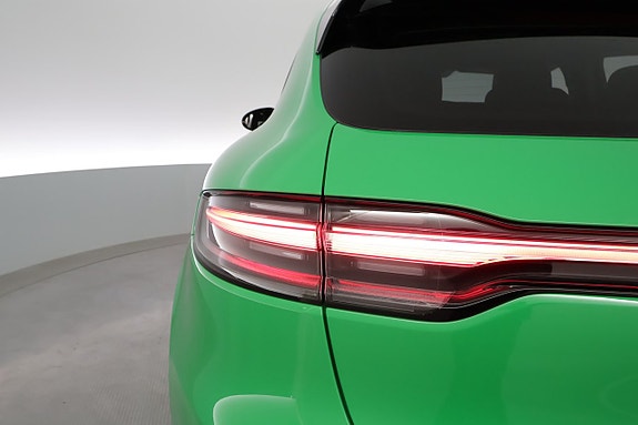 Porsche Macan GTS 30 of 30