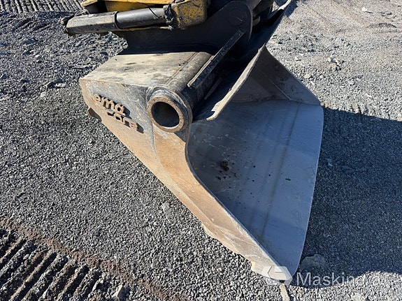 Grävmaskin CAT 325 25 of 27