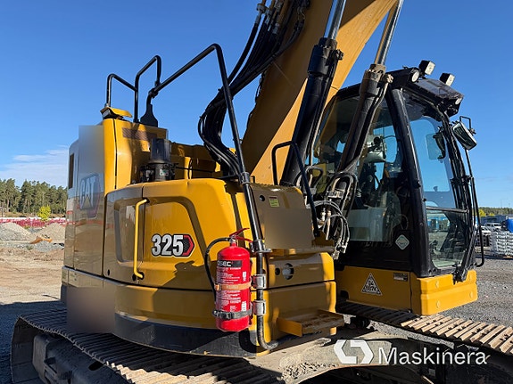 Grävmaskin CAT 325 11 of 27